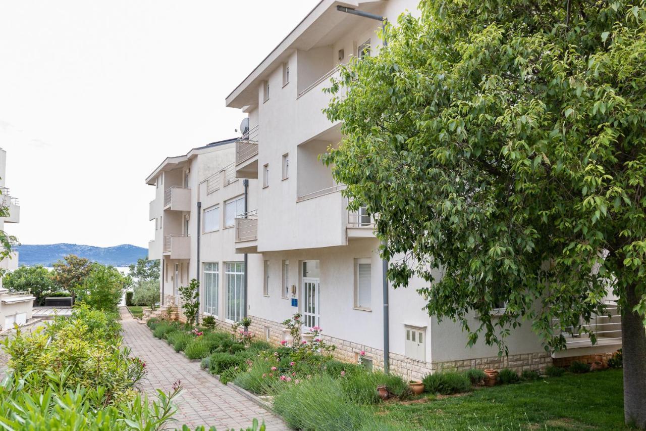 Apartments Esperanca スヴェティ・ペタル エクステリア 写真
