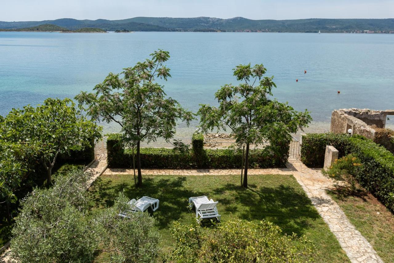 Apartments Esperanca スヴェティ・ペタル エクステリア 写真