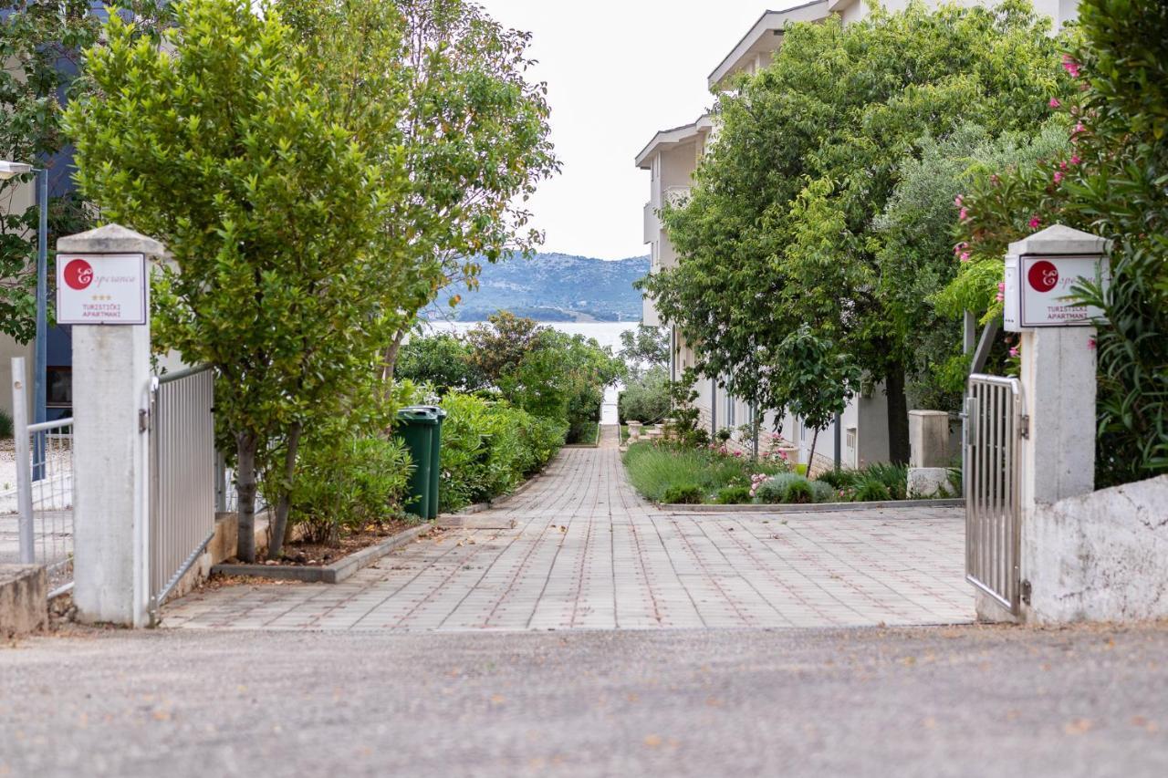 Apartments Esperanca スヴェティ・ペタル エクステリア 写真